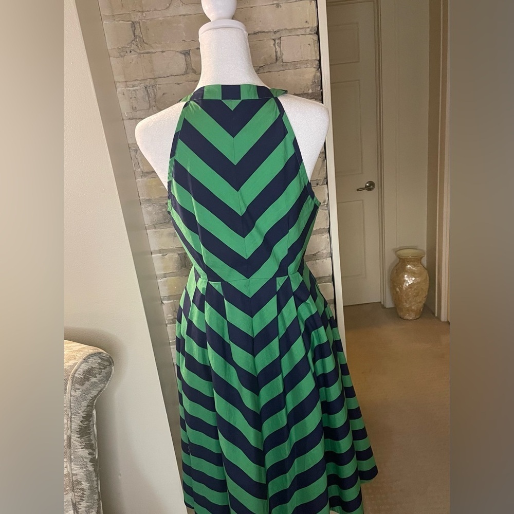 Anthropology Brand, Girls from Savoy, Green & Navy Sun Dress w/ pockets, Sz 4 - Picture 7 of 16